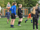 Laatste training S.K.N.W.K. JO7-1 (partijtje tegen de ouders) van maandag 27 mei 2024 (70/180)